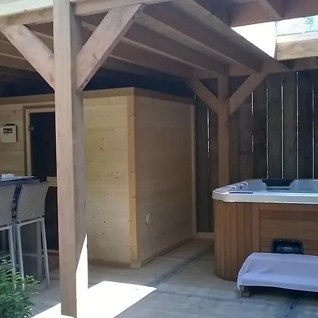 Entre L'eau Holiday home *
